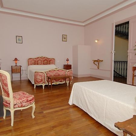 La Maison De Mariecamille Hotel Saint-Germain-Lembron Esterno foto